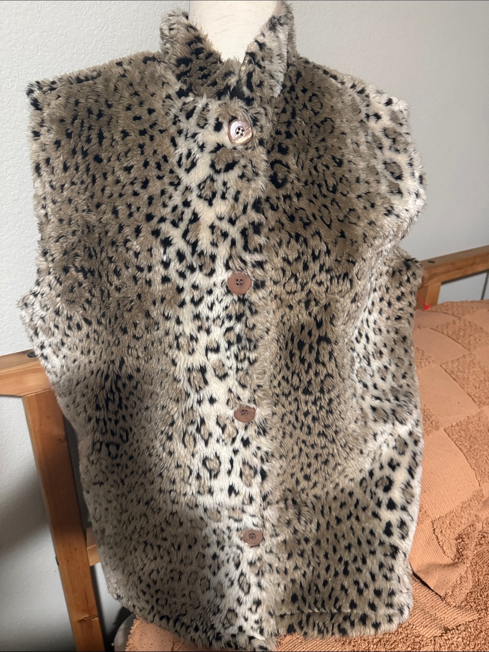 Coldwater Creek Faux Fur Leopard-Print Vest in Beige and Black - Picture 3 of 6